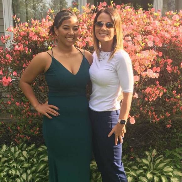 Meet your Posher, Susan - Picture 1 of 1